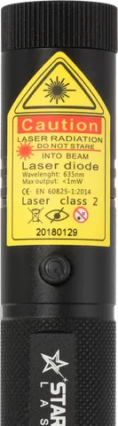 Pointeur laser rouge rechargeable R1 Pro – gros plan sur l’étiquette d’avertissement avec la classe laser